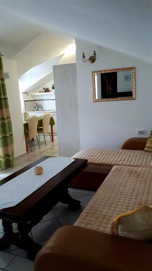Apartmani Kalinic Bijela Habitación foto
