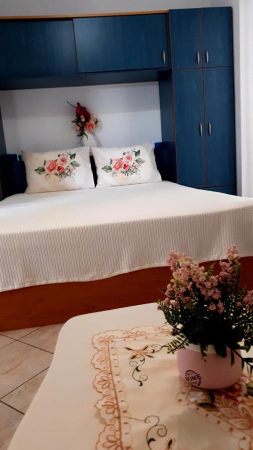 Apartmani Kalinic Bijela Exterior foto