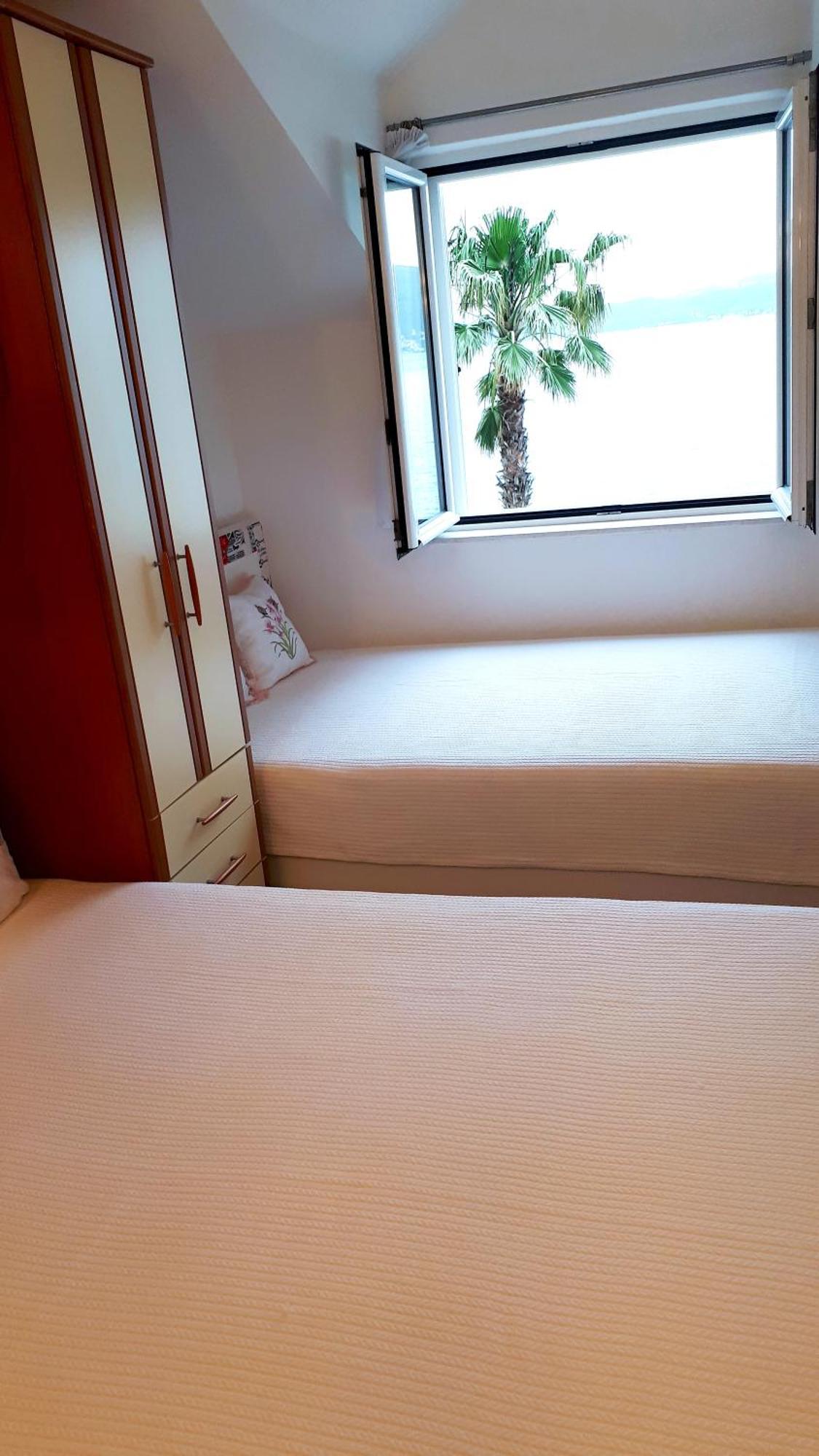 Apartmani Kalinic Bijela Habitación foto